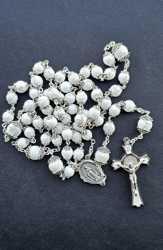 Luminous Howlite Rosary – Natural Stone & Italian Accents