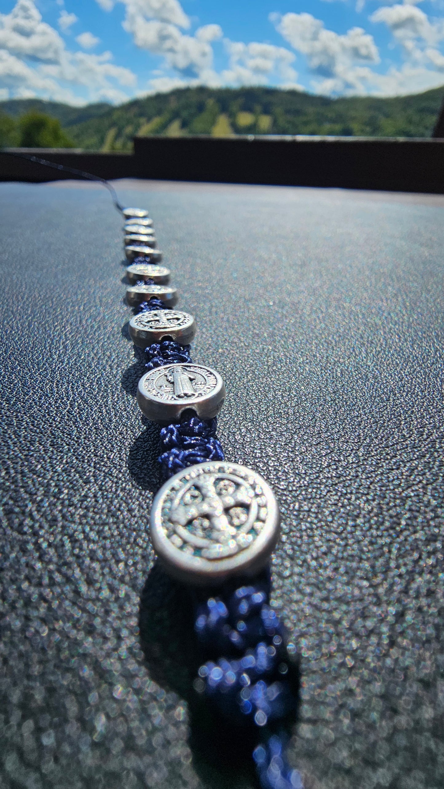 St. Benedict Decade Bracelet – Italian Medals, Paracord Design