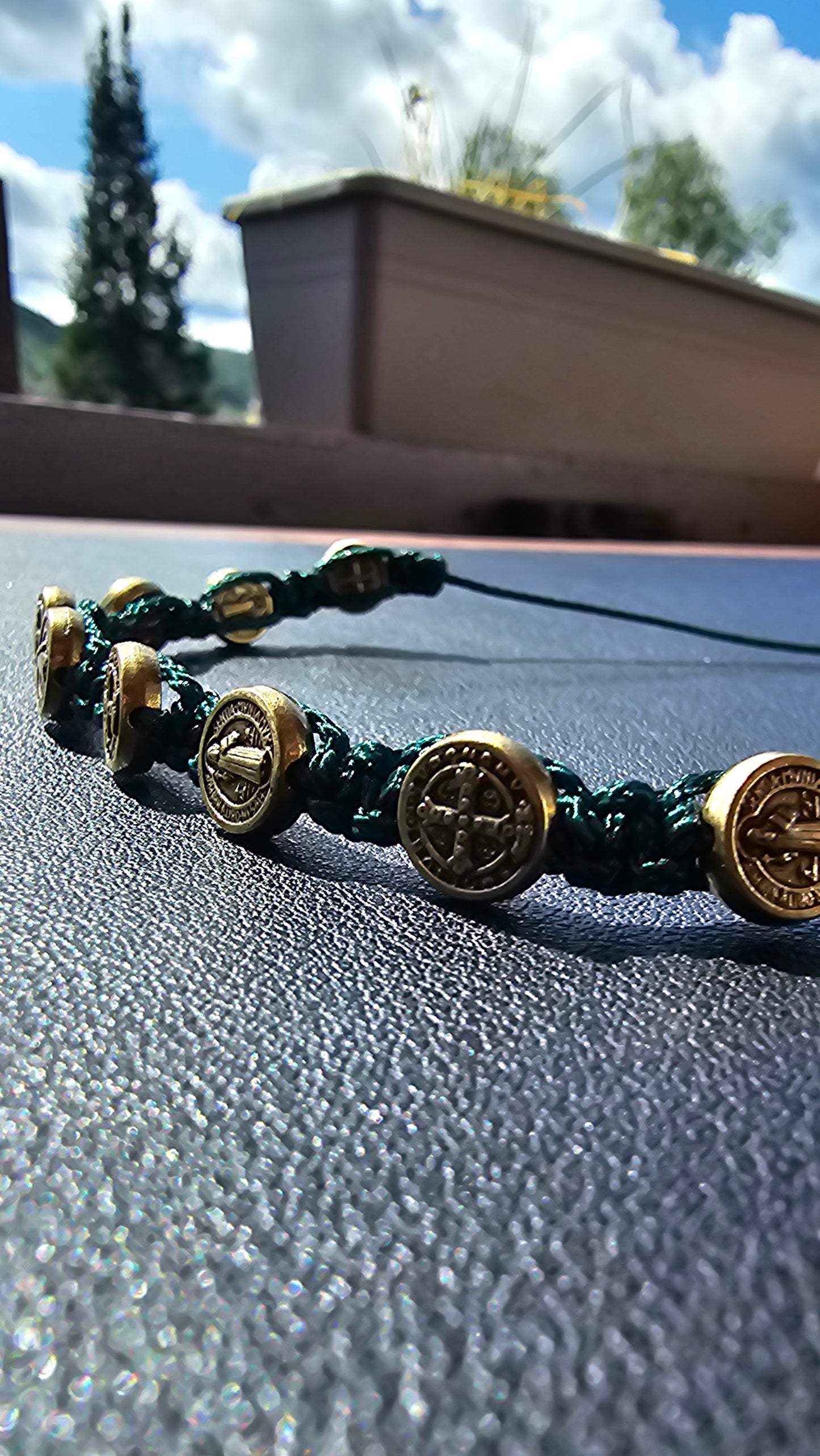St. Benedict Decade Bracelet – Italian Medals, Paracord Design