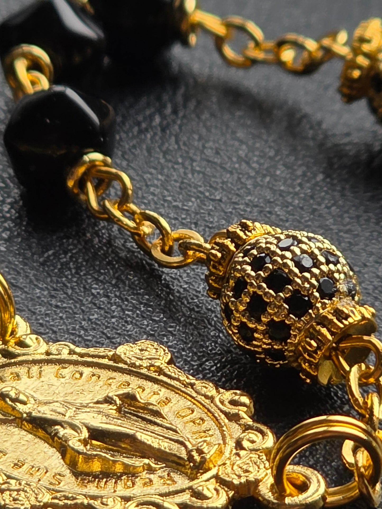 The Regina Aurea Rosary