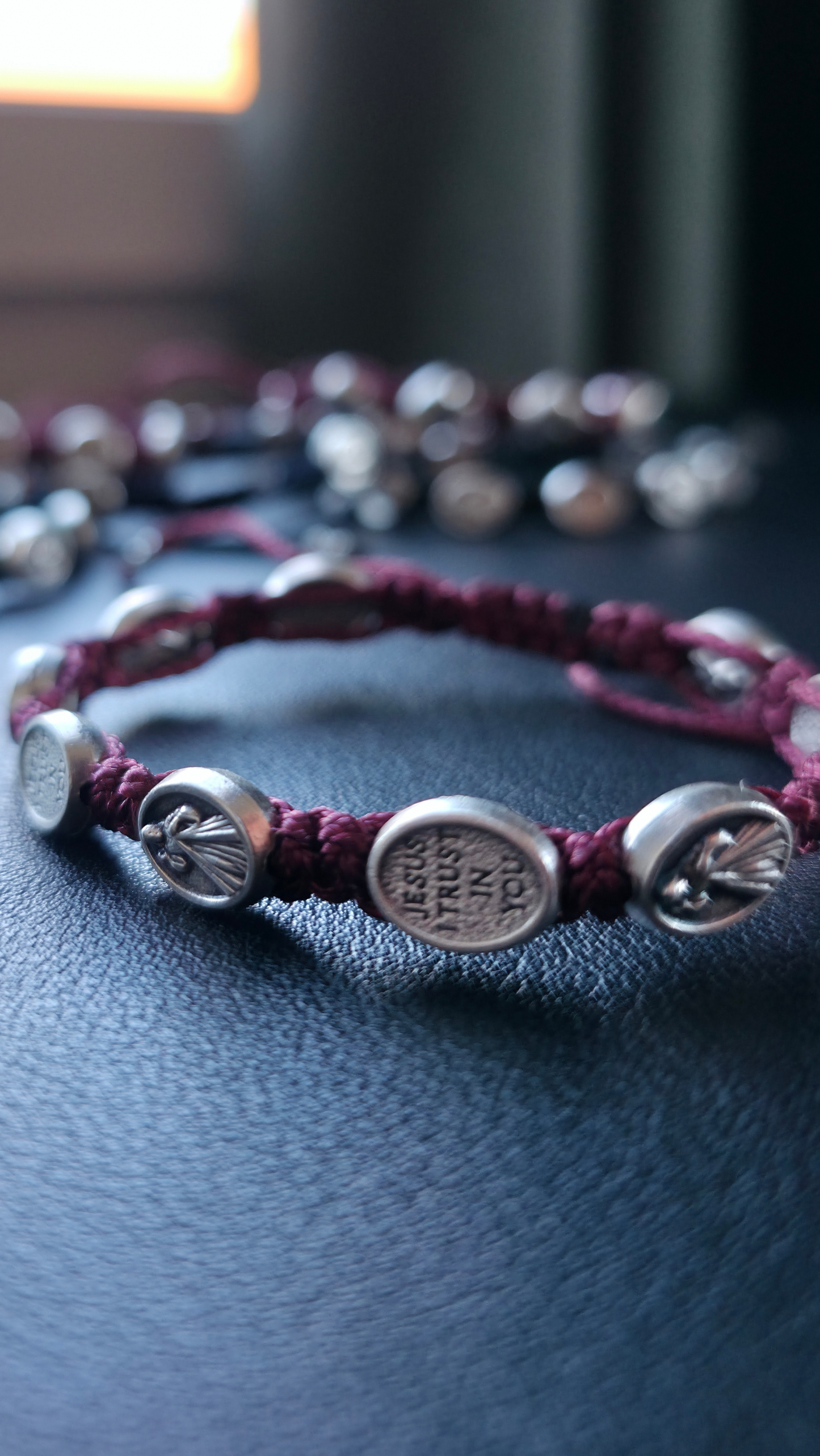 Divine Mercy Decade Bracelet – Italian Medals, Paracord Design