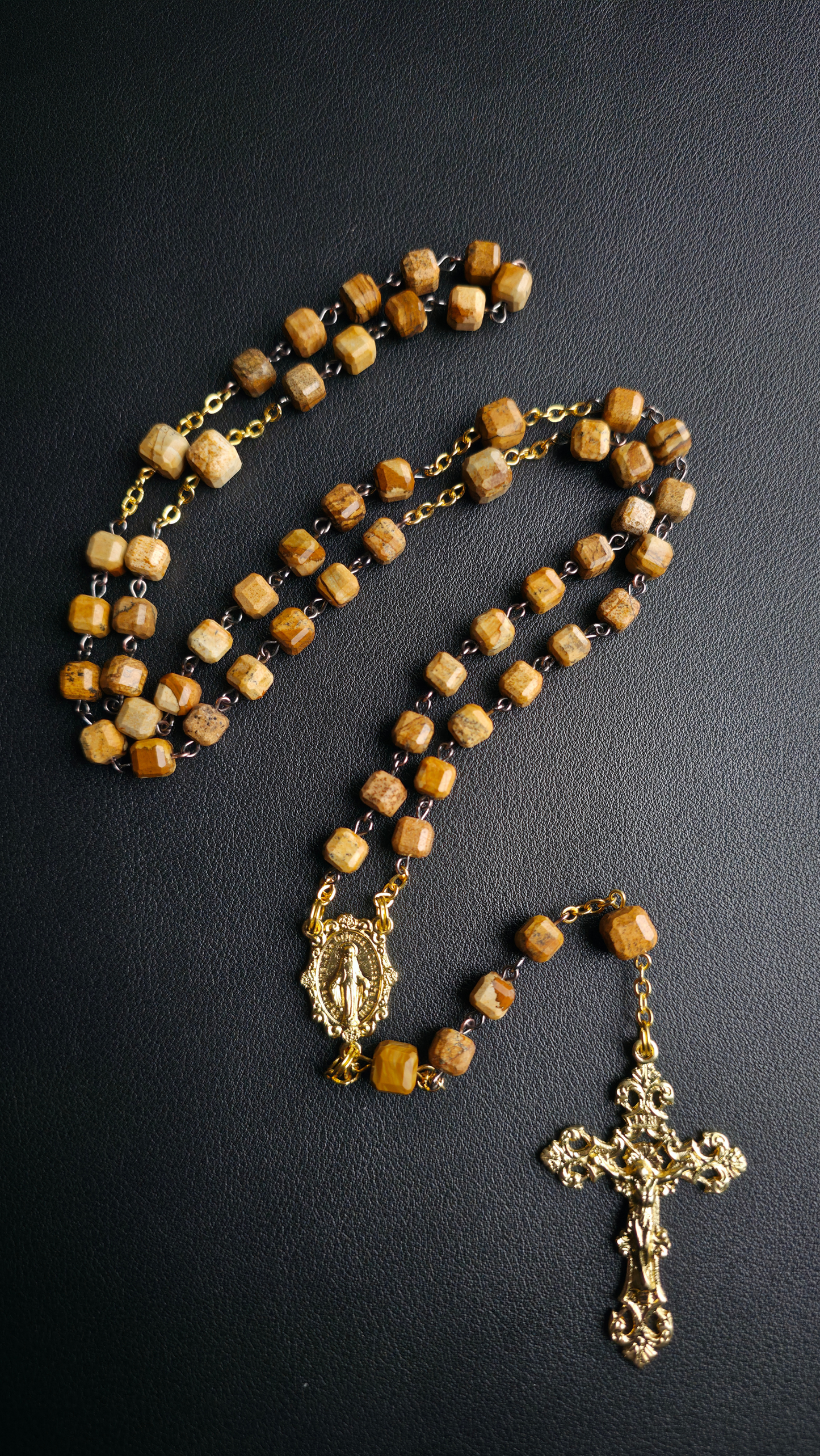 Lapis Angularis Rosary