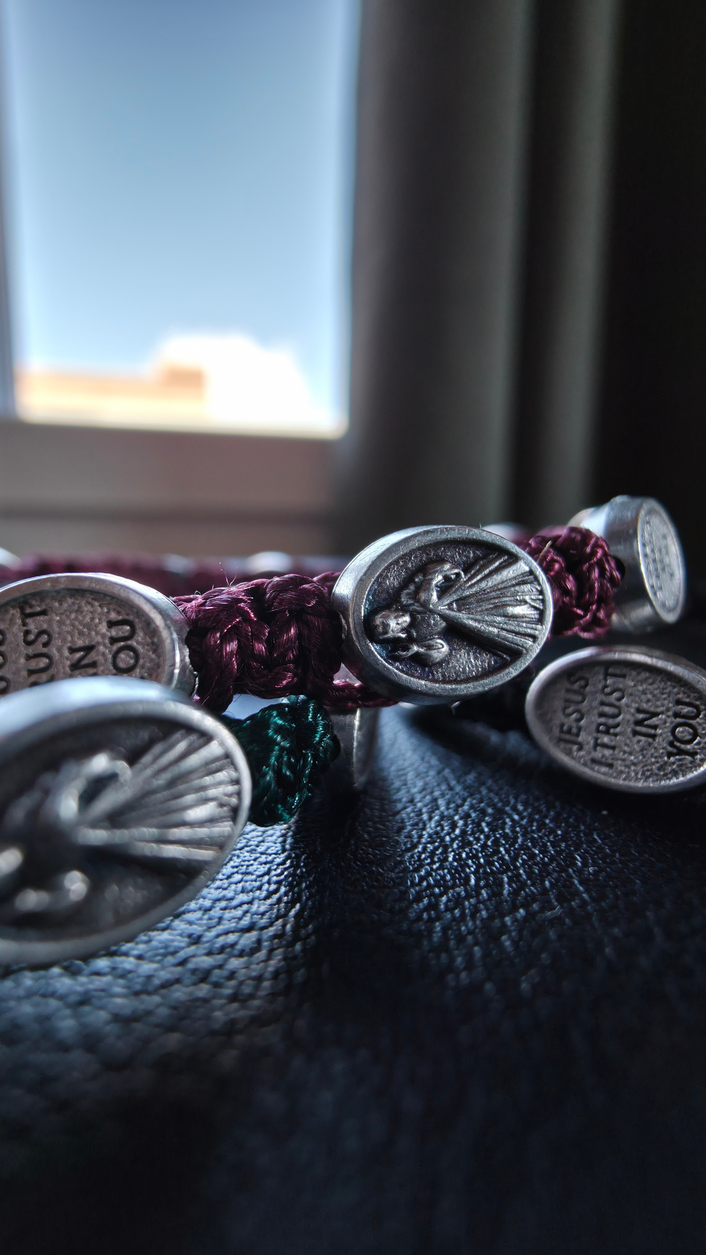 Divine Mercy Decade Bracelet – Italian Medals, Paracord Design